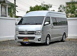 4-row van